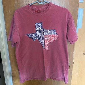 RED TEXAS GRAPHIC TEE